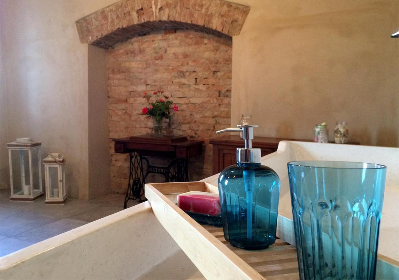 B&B Antica Cascina Boretto ภายนอก รูปภาพ