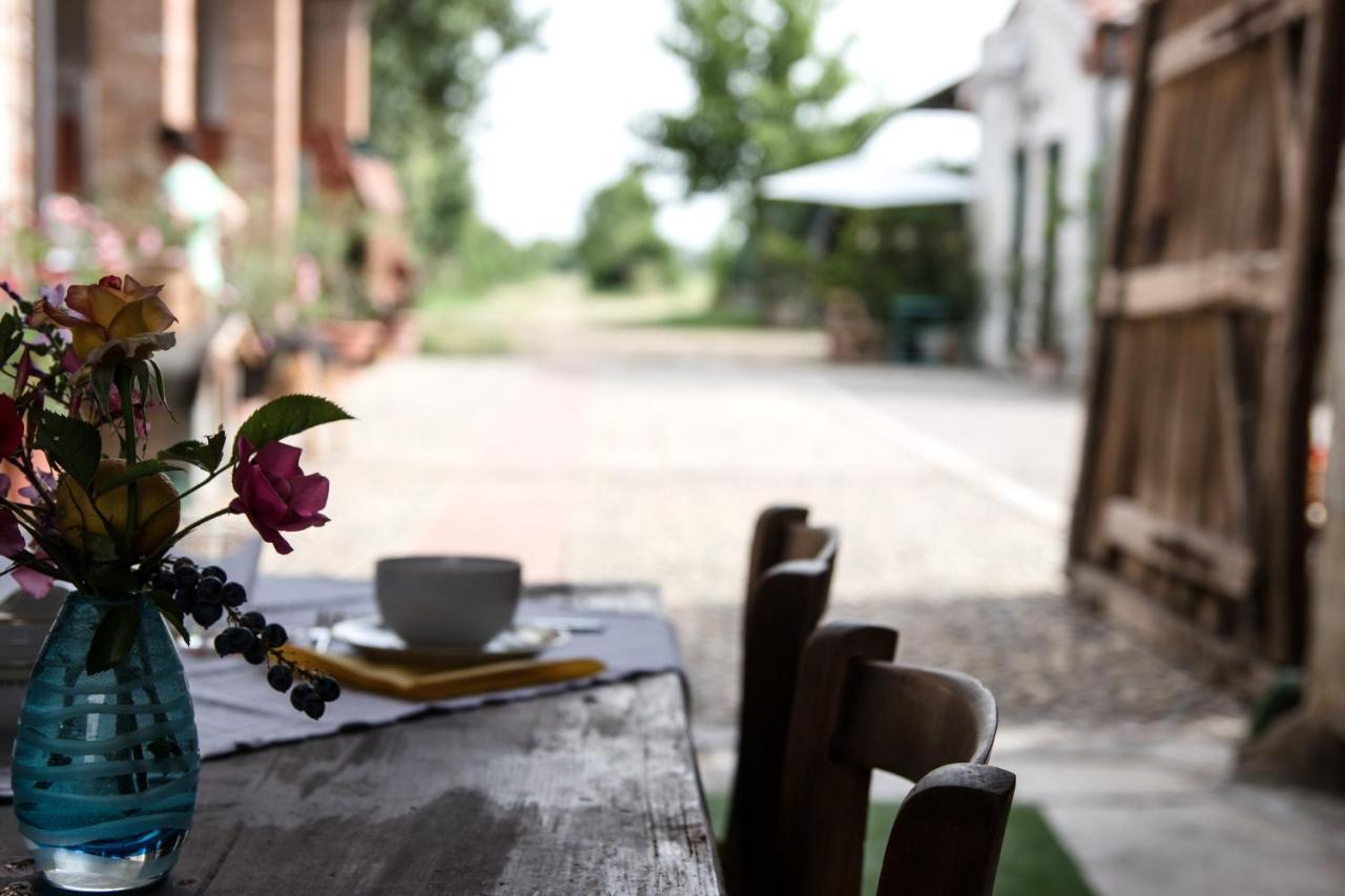 B&B Antica Cascina Boretto ภายนอก รูปภาพ